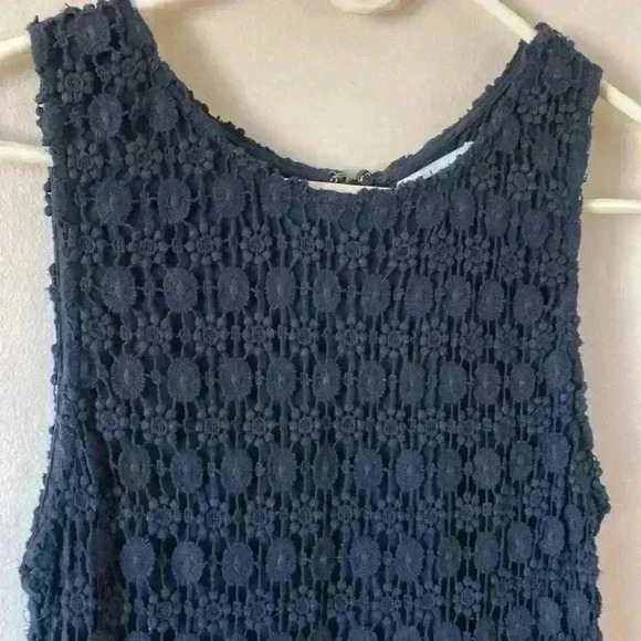 Velvet by Graham and Spencer Stretch Sheath Crocheted Lace Dress Sz Small Black - Picture 4 of 8